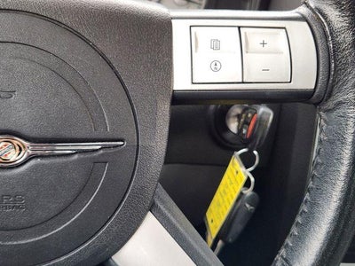 2006 Chrysler 300-Series Base