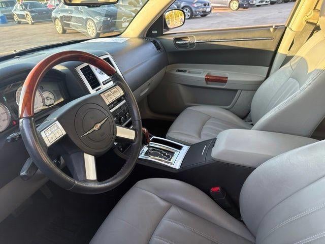 2006 Chrysler 300-Series Base