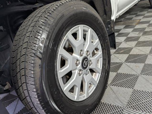 2024 Toyota Tacoma 4WD SR5