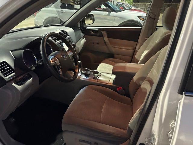 2013 Toyota Highlander Base Plus V6