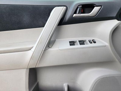 2013 Toyota Highlander Base Plus V6