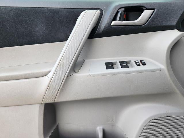 2013 Toyota Highlander Base Plus V6