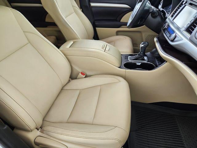 2016 Toyota Highlander XLE V6