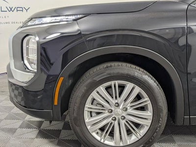 2024 Mitsubishi Outlander ES