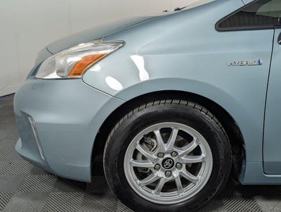 2013 Toyota Prius v Two
