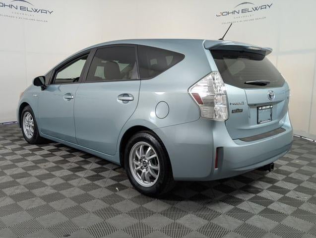 2013 Toyota Prius v Two