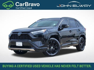 2022 Toyota RAV4 SE