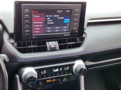 2022 Toyota RAV4 SE