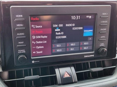 2022 Toyota RAV4 SE