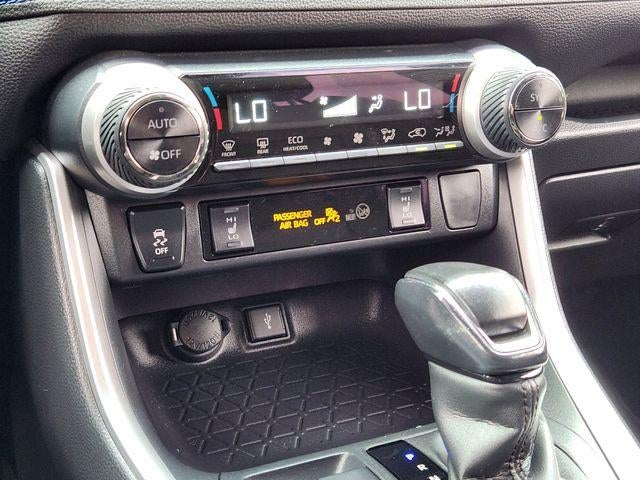 2022 Toyota RAV4 SE