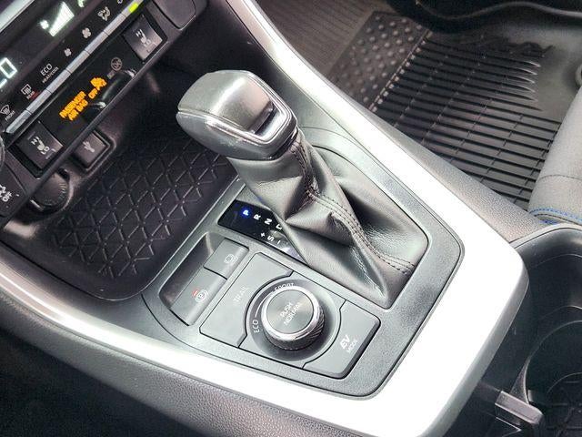 2022 Toyota RAV4 SE