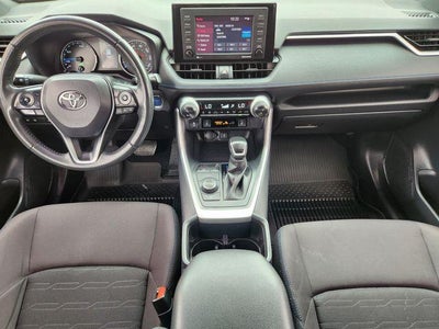 2022 Toyota RAV4 SE