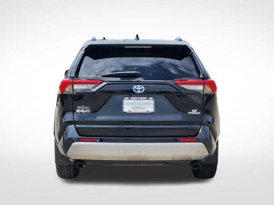 2022 Toyota RAV4 SE