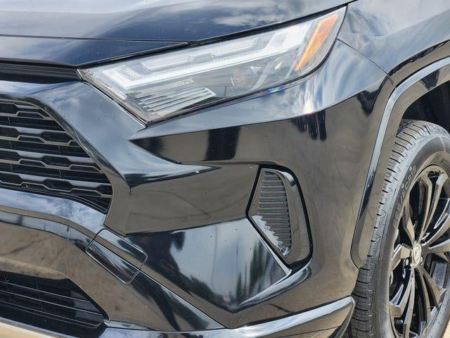 2022 Toyota RAV4 SE