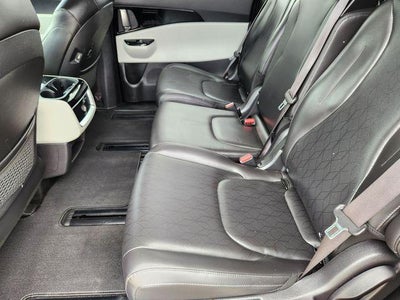2022 Kia Carnival EX
