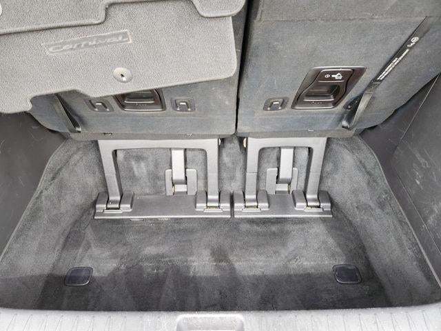 2022 Kia Carnival EX