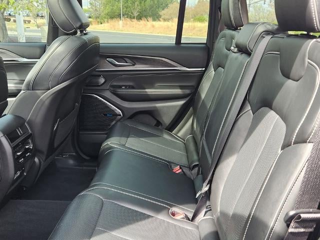 2022 Jeep Grand Cherokee 4xe Overland