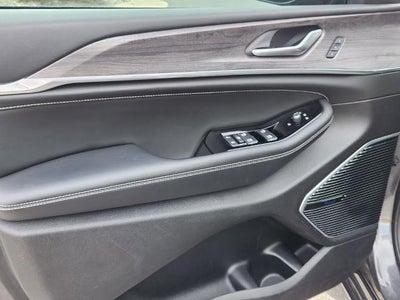 2022 Jeep Grand Cherokee 4xe Overland