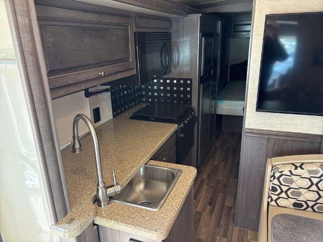 2017 Ford F-53 Motorhome Stripped Chassis Vista