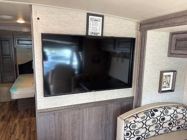 2017 Ford F-53 Motorhome Stripped Chassis Vista