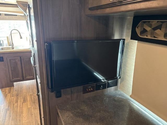 2017 Ford F-53 Motorhome Stripped Chassis Vista