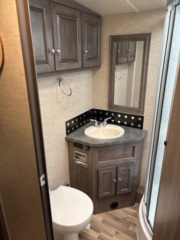 2017 Ford F-53 Motorhome Stripped Chassis Vista