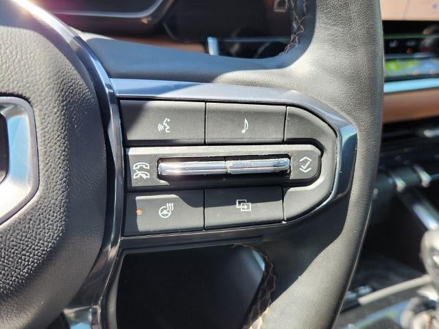 2023 GMC Canyon 4WD AT4