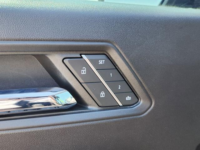 2023 GMC Canyon 4WD AT4