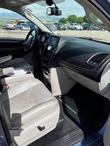 2011 Chrysler Town & Country Touring-L