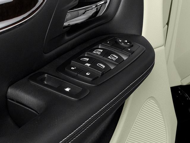 2011 Chrysler Town & Country Touring-L