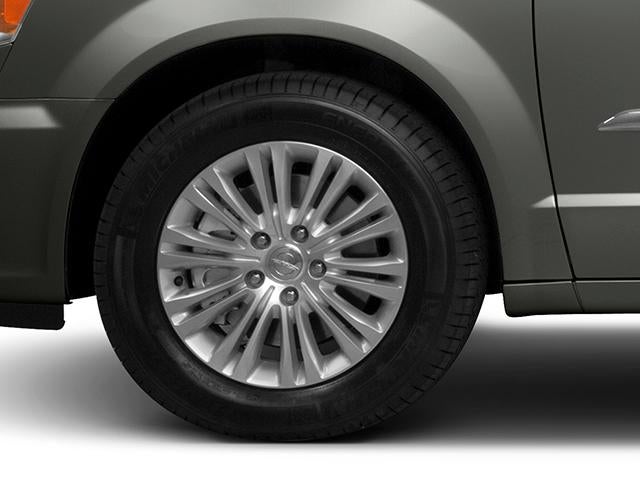 2011 Chrysler Town & Country Touring-L