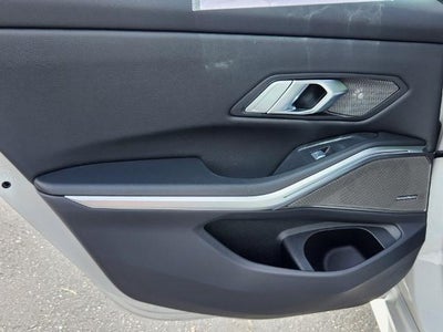 2025 BMW 330i xDrive Sedan
