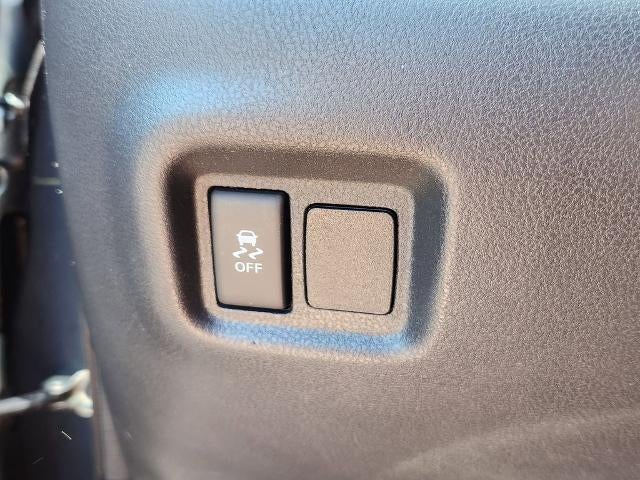 2017 Nissan Versa Sedan S Plus