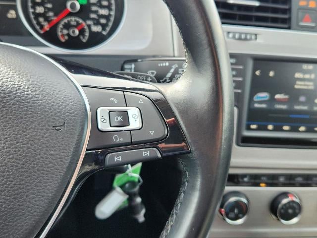 2017 Volkswagen Golf SportWagen S