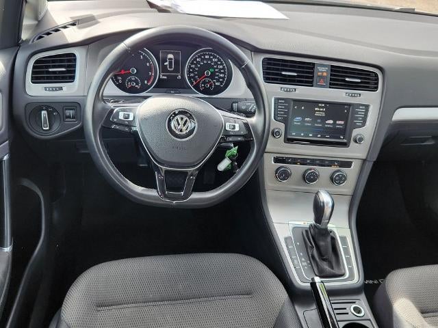 2017 Volkswagen Golf SportWagen S