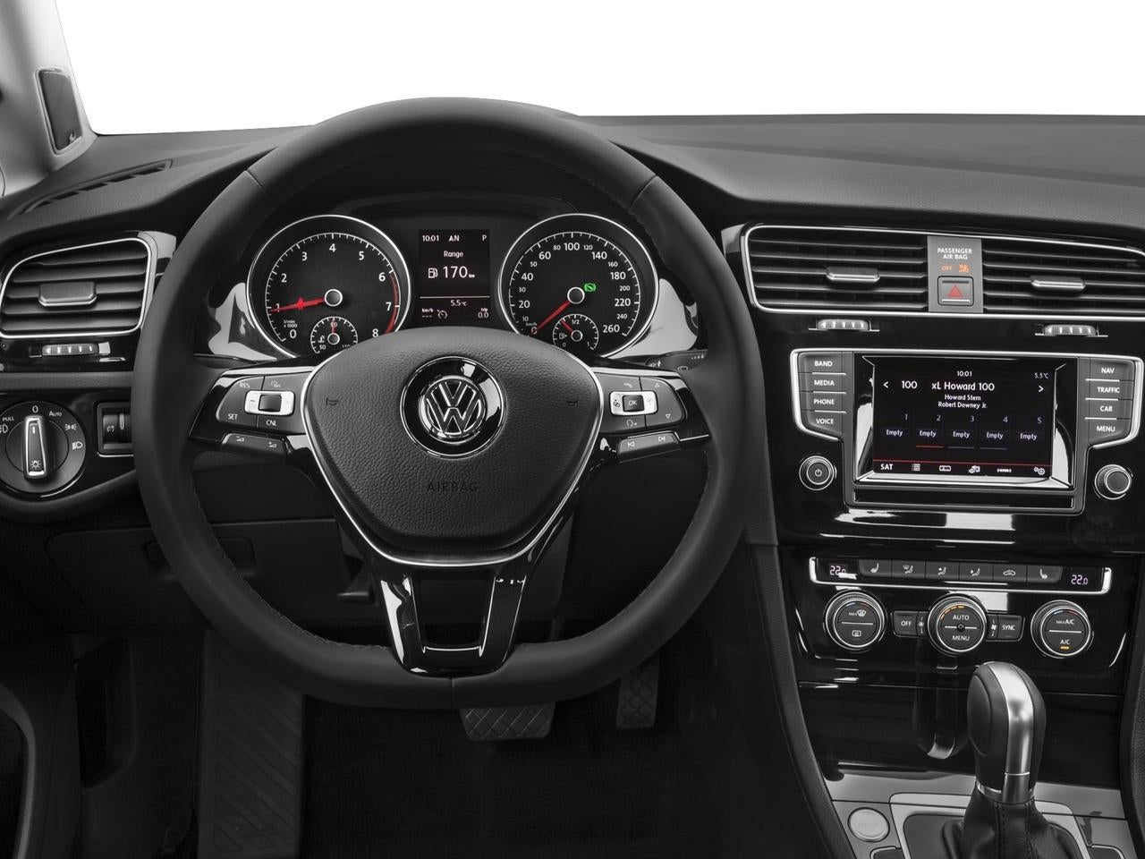 2017 Volkswagen Golf SportWagen S