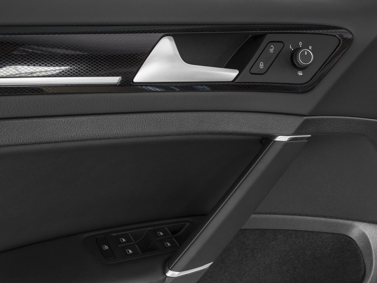 2017 Volkswagen Golf SportWagen S