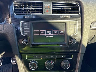 2017 Volkswagen Golf GTI SE