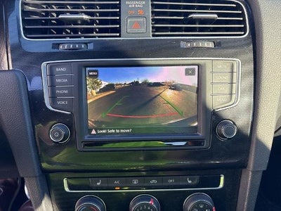 2017 Volkswagen Golf GTI SE