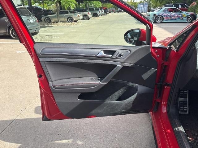 2019 Volkswagen Golf GTI S