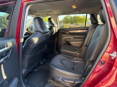 2022 Toyota Highlander Limited