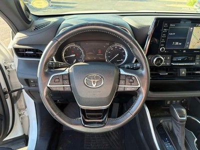 2022 Toyota Highlander XSE