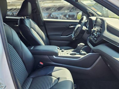 2022 Toyota Highlander XSE