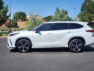 2022 Toyota Highlander XSE