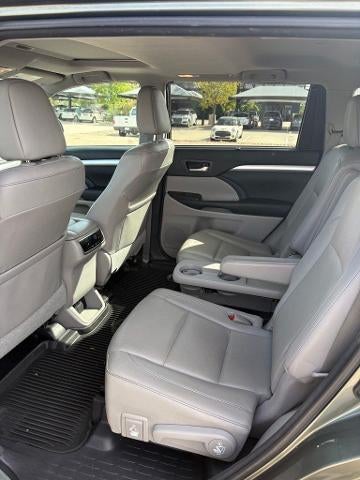 2017 Toyota Highlander XLE