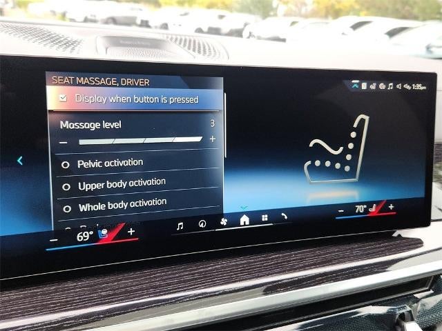 2026 BMW X7 xDrive40i Sports Activity Vehicle