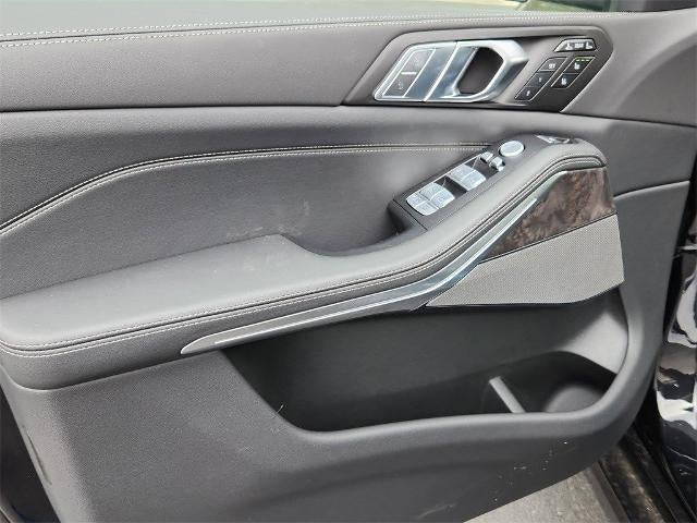 2026 BMW X7 xDrive40i Sports Activity Vehicle