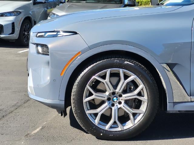 2024 BMW X7 xDrive40i Sports Activity Vehicle