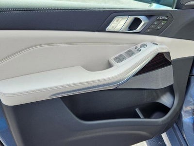 2027 BMW X7 xDrive40i Sports Activity Vehicle