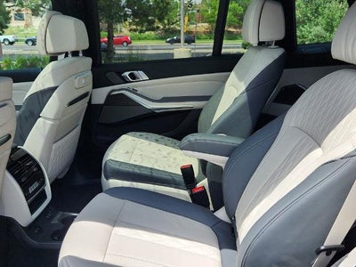 2027 BMW X7 xDrive40i Sports Activity Vehicle